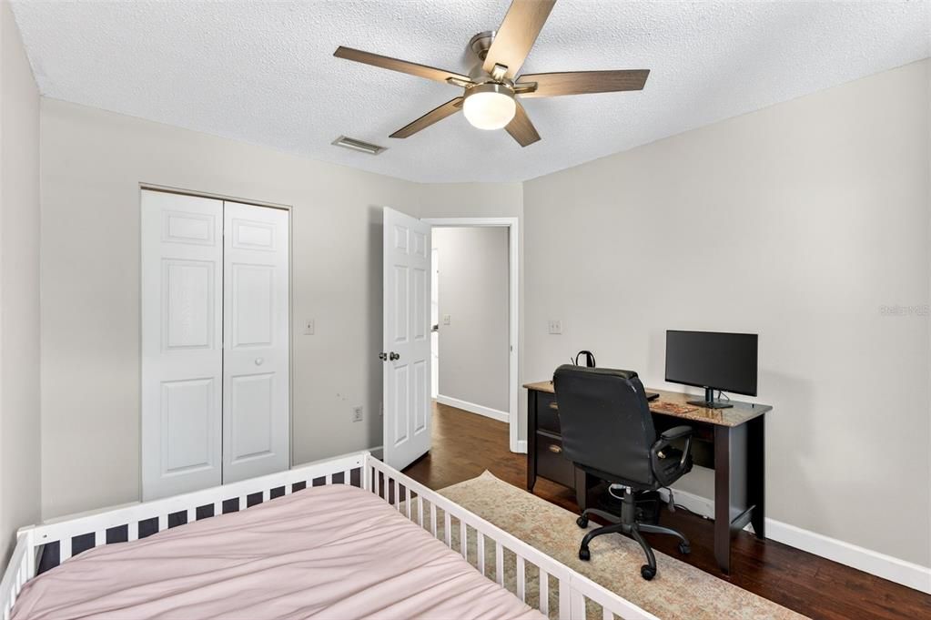 Active With Contract: $375,000 (3 beds, 2 baths, 1983 Square Feet)