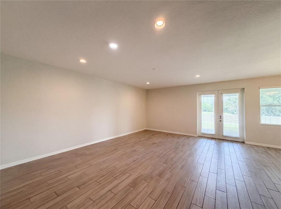 En Venta: $470,000 (5 camas, 4 baños, 2712 Pies cuadrados)