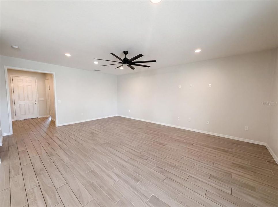 En Venta: $470,000 (5 camas, 4 baños, 2712 Pies cuadrados)