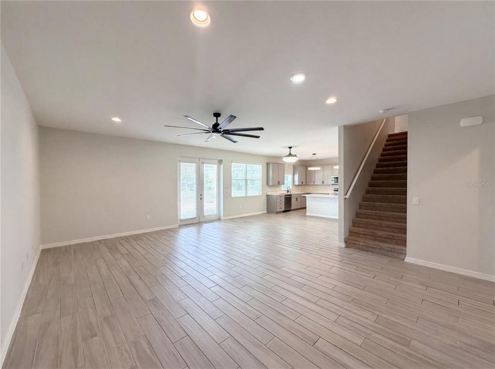 En Venta: $470,000 (5 camas, 4 baños, 2712 Pies cuadrados)