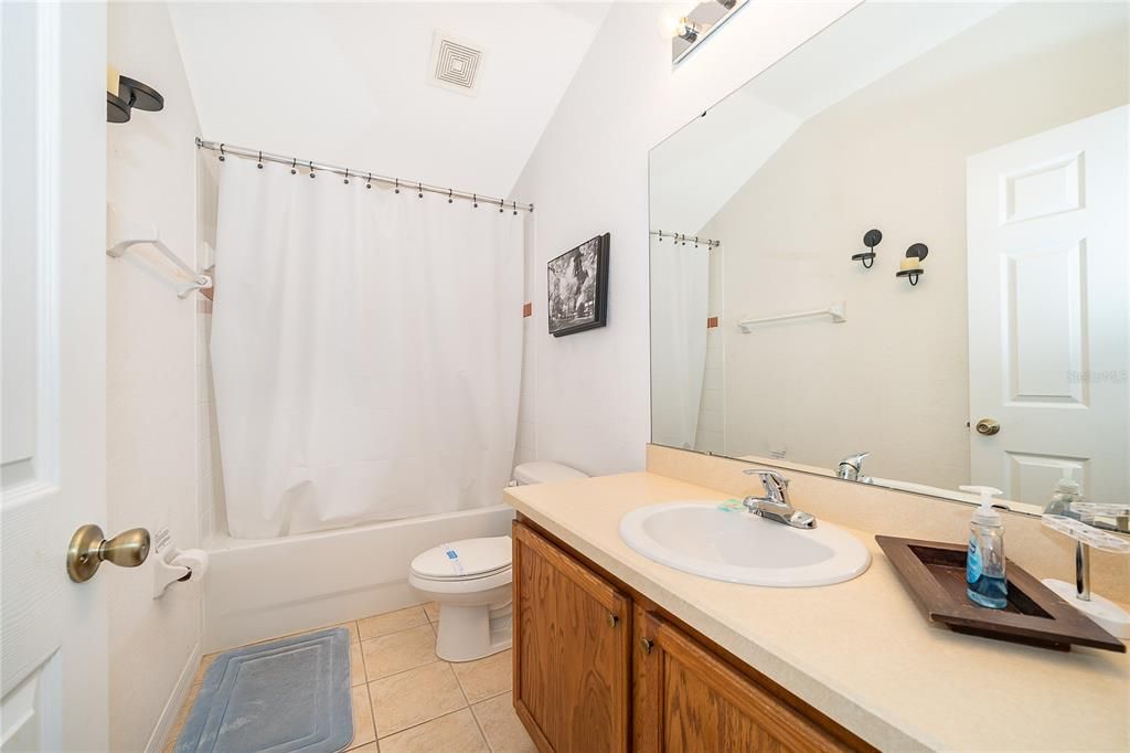 For Sale: $450,000 (5 beds, 4 baths, 2853 Square Feet)