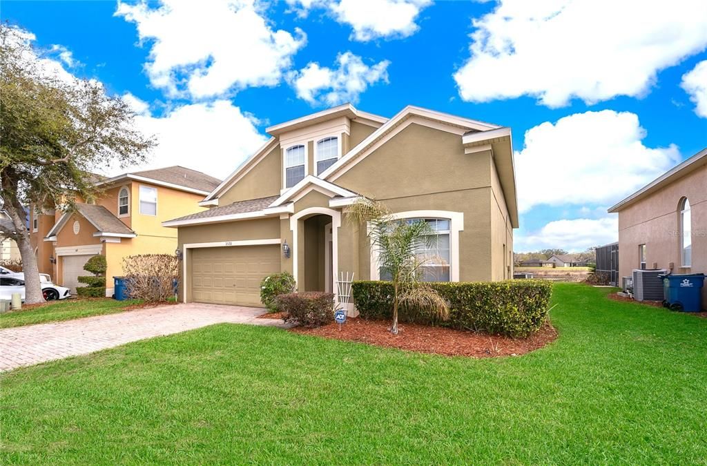 For Sale: $450,000 (5 beds, 4 baths, 2853 Square Feet)