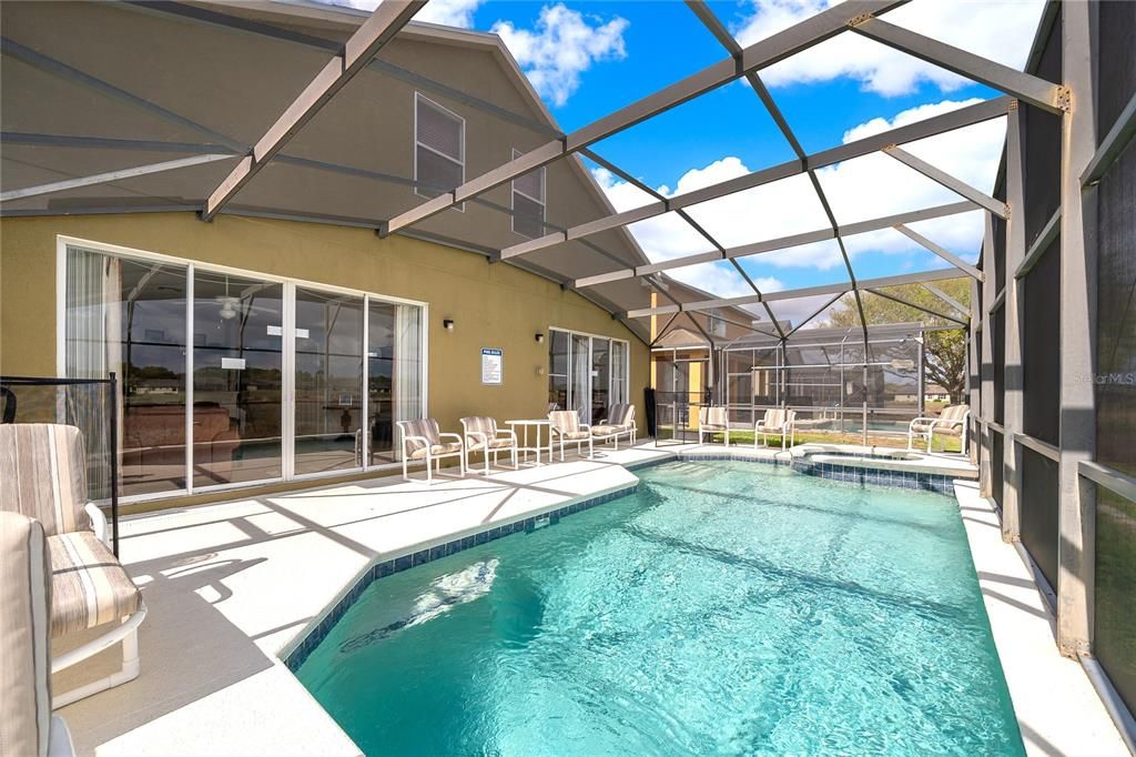 For Sale: $450,000 (5 beds, 4 baths, 2853 Square Feet)