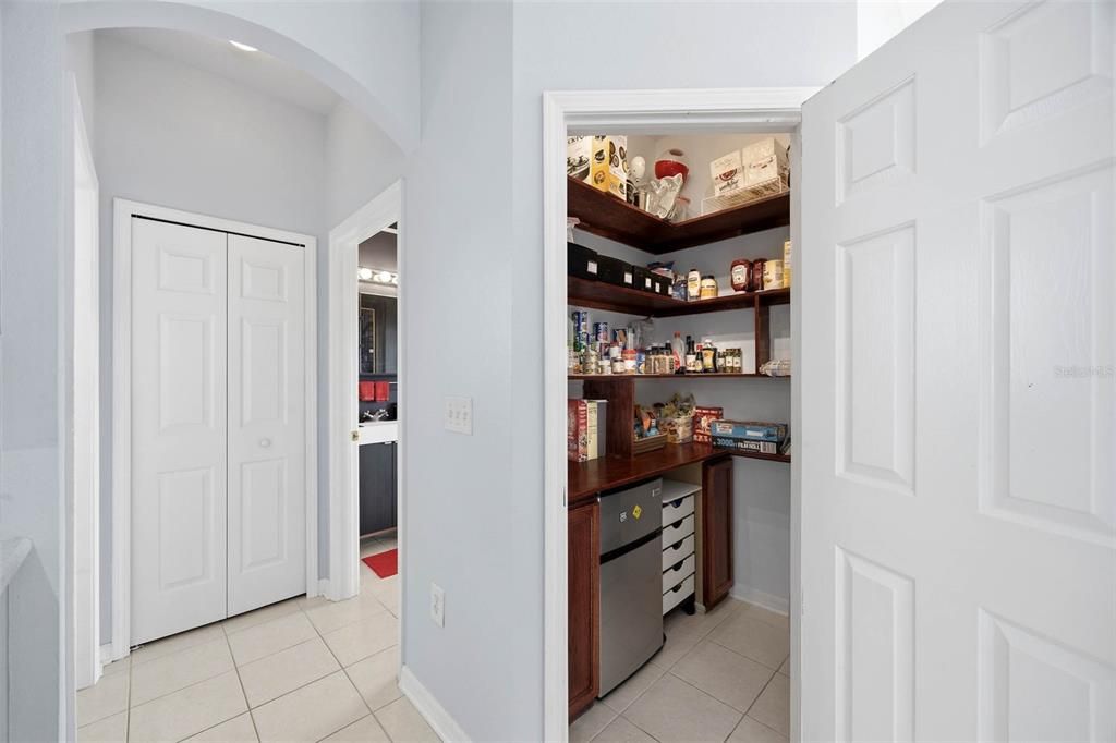 En Venta: $375,000 (3 camas, 2 baños, 2694 Pies cuadrados)