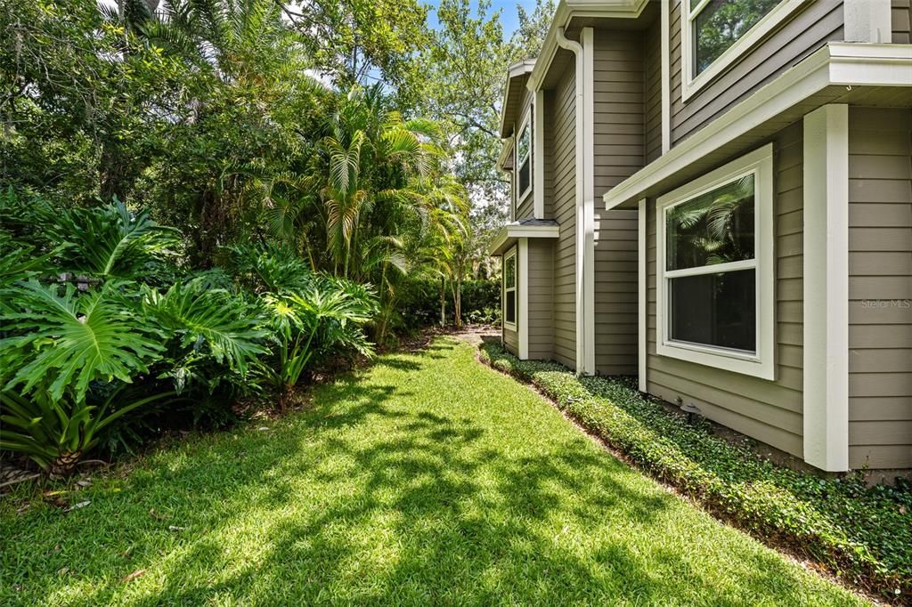 For Sale: $739,900 (5 beds, 3 baths, 2618 Square Feet)