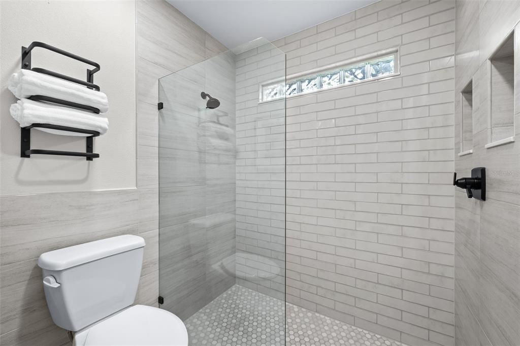 For Sale: $739,900 (5 beds, 3 baths, 2618 Square Feet)