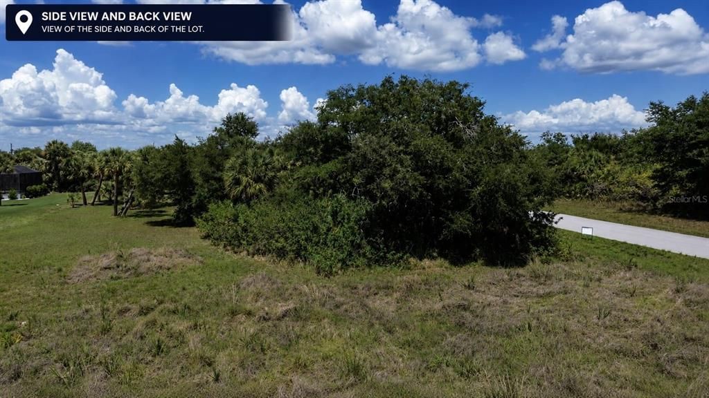 На продажу: $22,000 (0.17 acres)