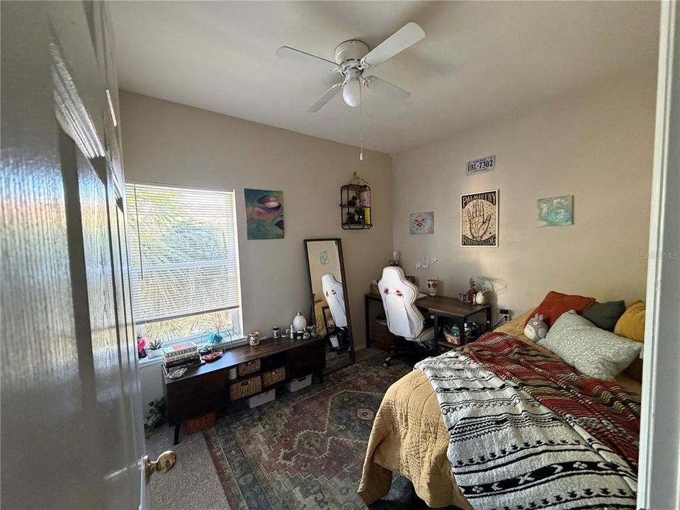 For Rent: $1,850 (2 beds, 1 baths, 832 Square Feet)