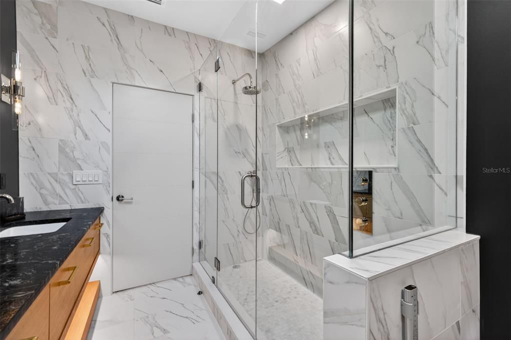 For Sale: $1,790,000 (3 beds, 2 baths, 2708 Square Feet)