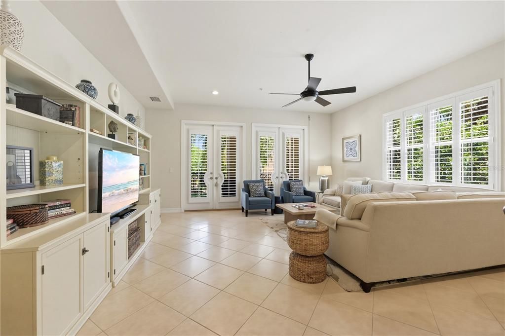 For Sale: $1,425,000 (3 beds, 2 baths, 2420 Square Feet)