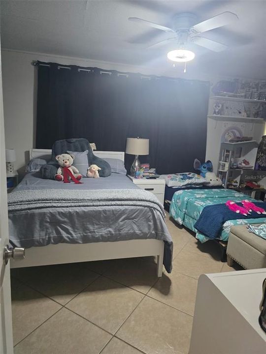 For Rent: $1,500 (2 beds, 1 baths, 948 Square Feet)
