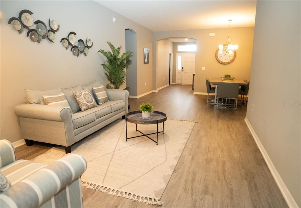 For Rent: $3,150 (4 beds, 3 baths, 2486 Square Feet)