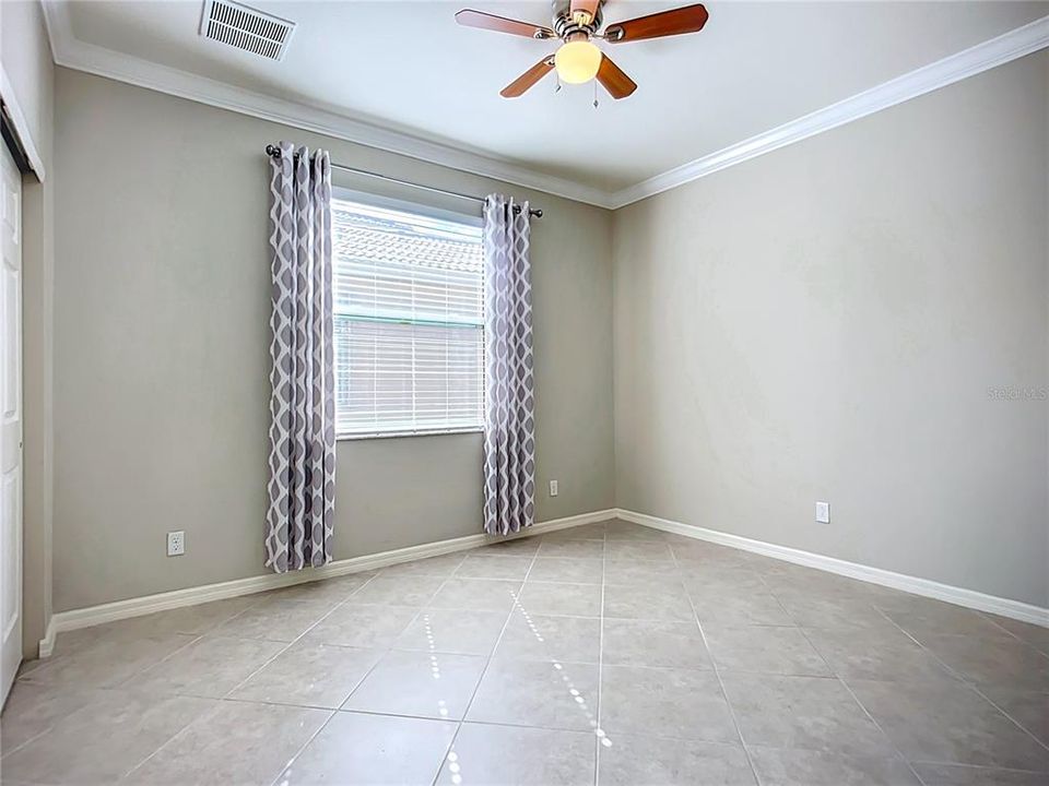 Active With Contract: $2,400 (2 beds, 2 baths, 1747 Square Feet)