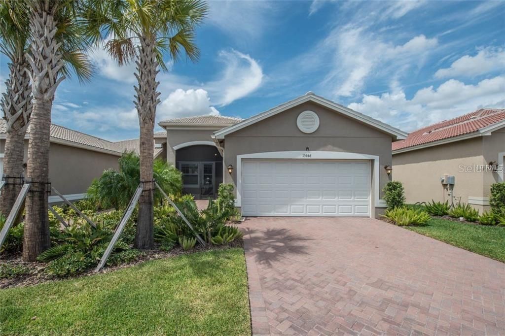 Active With Contract: $2,400 (2 beds, 2 baths, 1747 Square Feet)