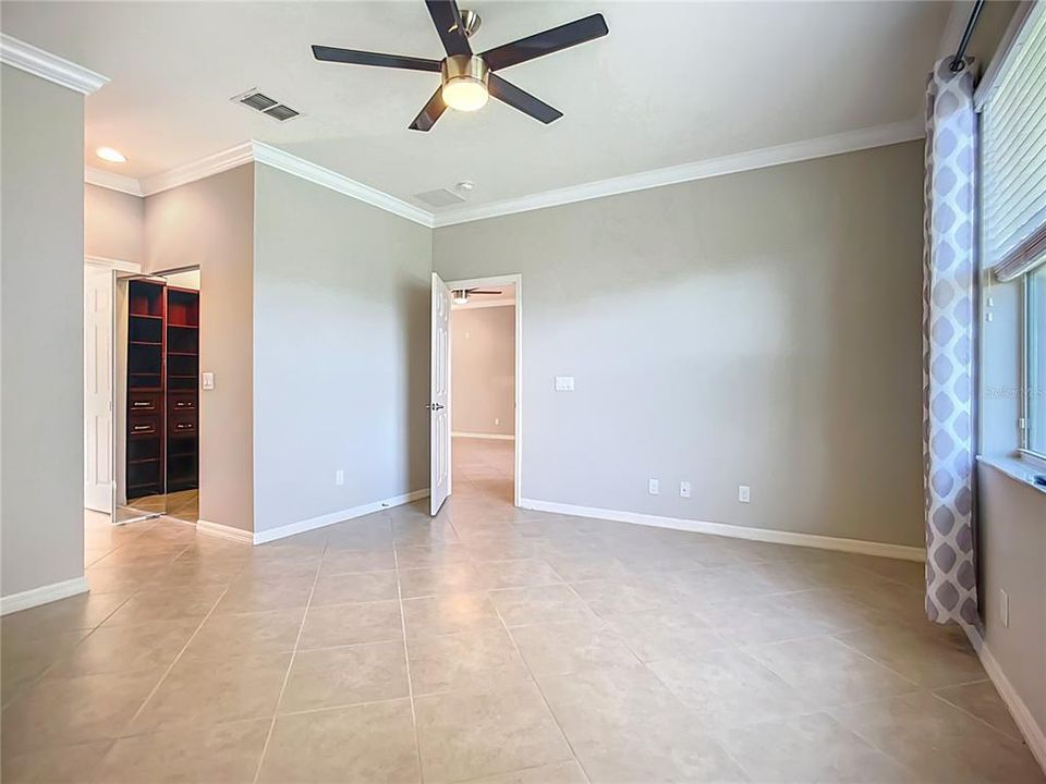 Active With Contract: $2,400 (2 beds, 2 baths, 1747 Square Feet)