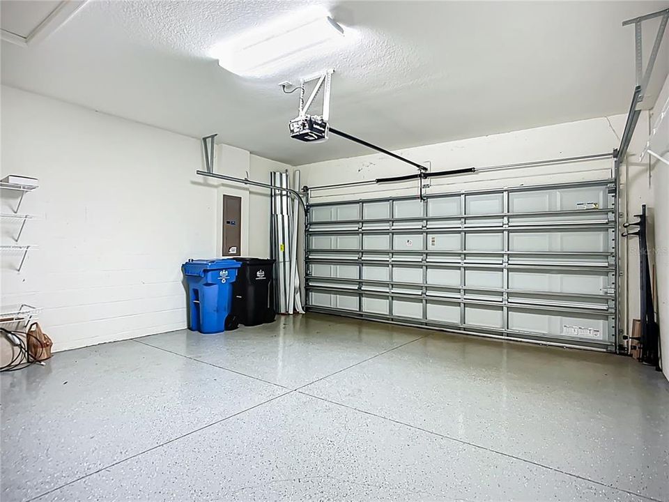 Active With Contract: $2,400 (2 beds, 2 baths, 1747 Square Feet)