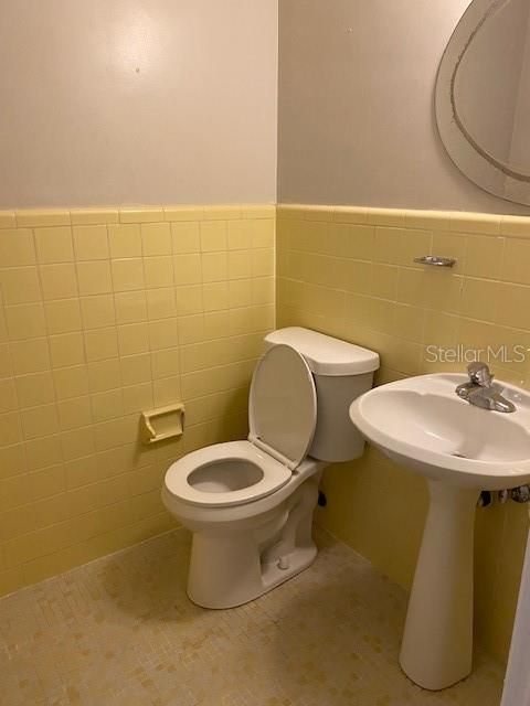 For Sale: $220,000 (3 beds, 1 baths, 1128 Square Feet)