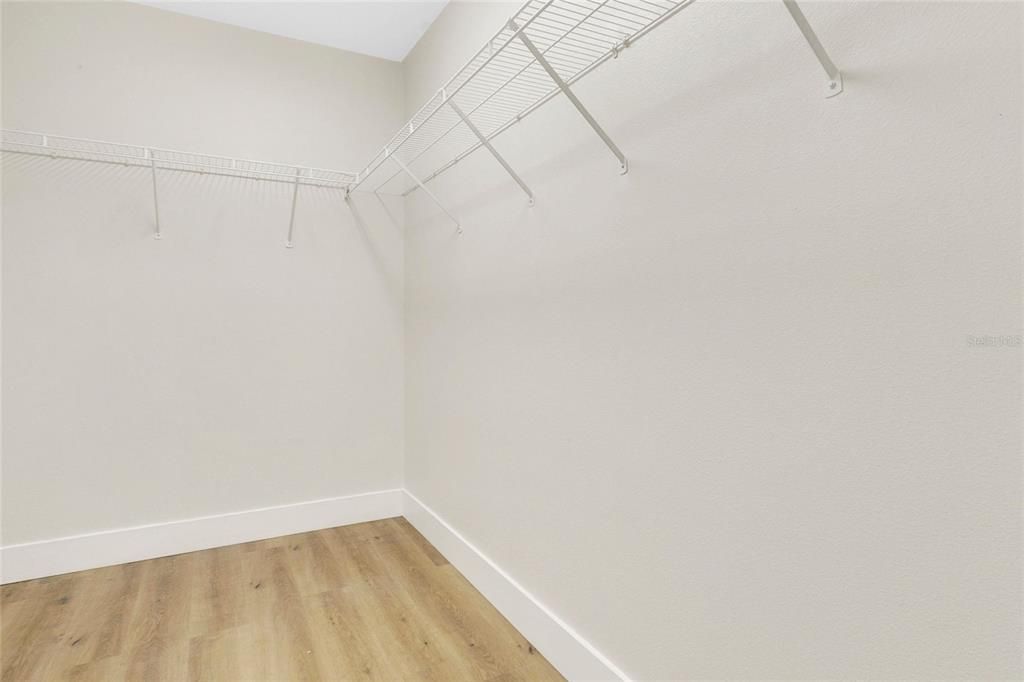 На продажу: $479,900 (4 спален, 2 ванн, 2014 Квадратных фут)