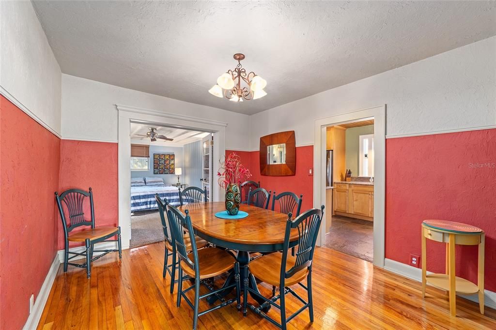 For Rent: $2,150 (3 beds, 2 baths, 1486 Square Feet)