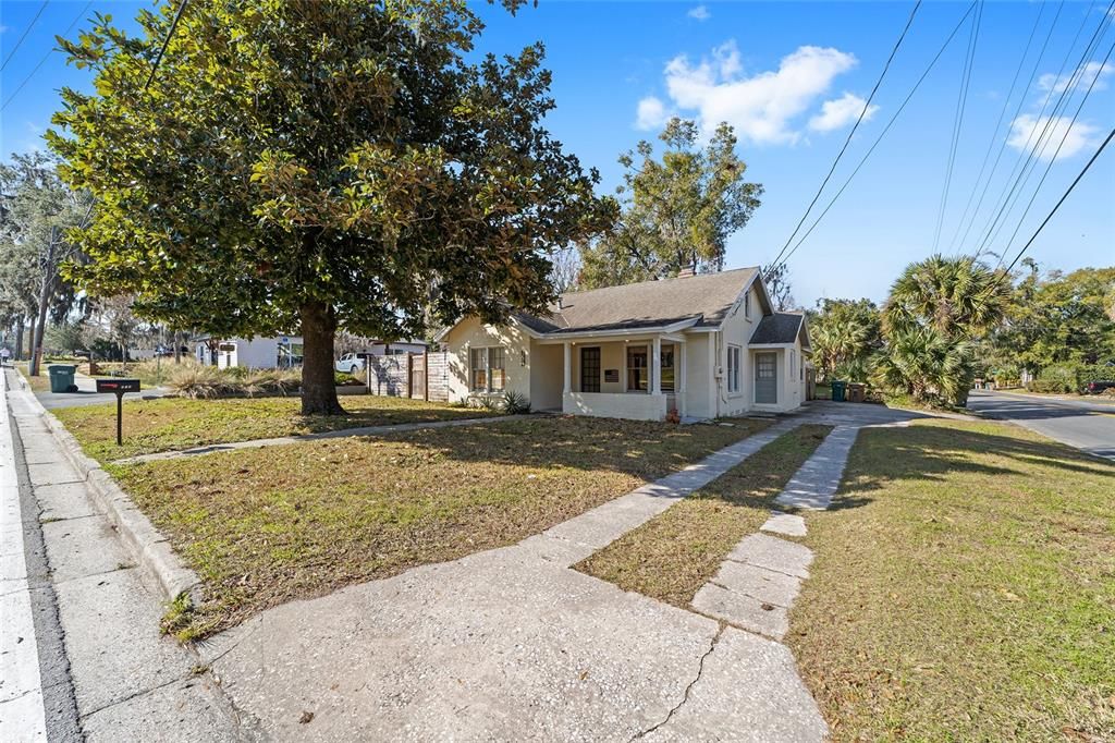 For Rent: $2,150 (3 beds, 2 baths, 1486 Square Feet)