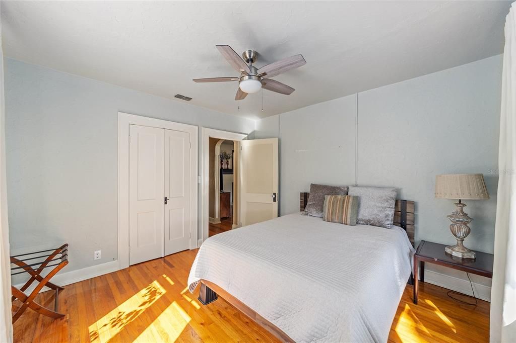For Rent: $2,150 (3 beds, 2 baths, 1486 Square Feet)