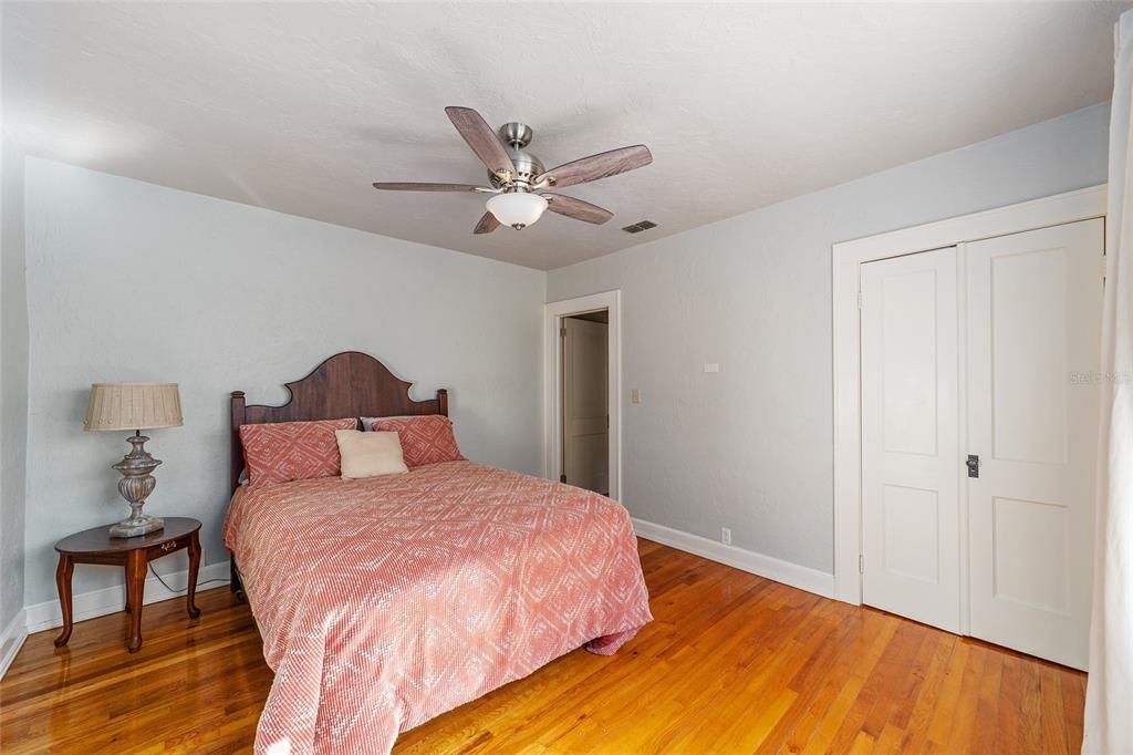 For Rent: $2,150 (3 beds, 2 baths, 1486 Square Feet)