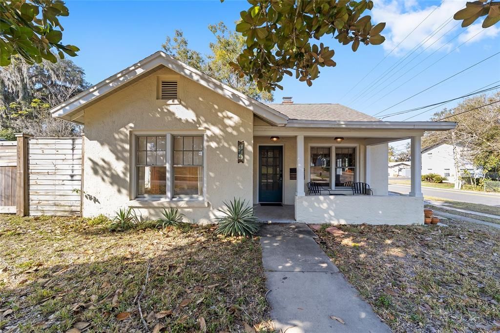 For Rent: $2,150 (3 beds, 2 baths, 1486 Square Feet)