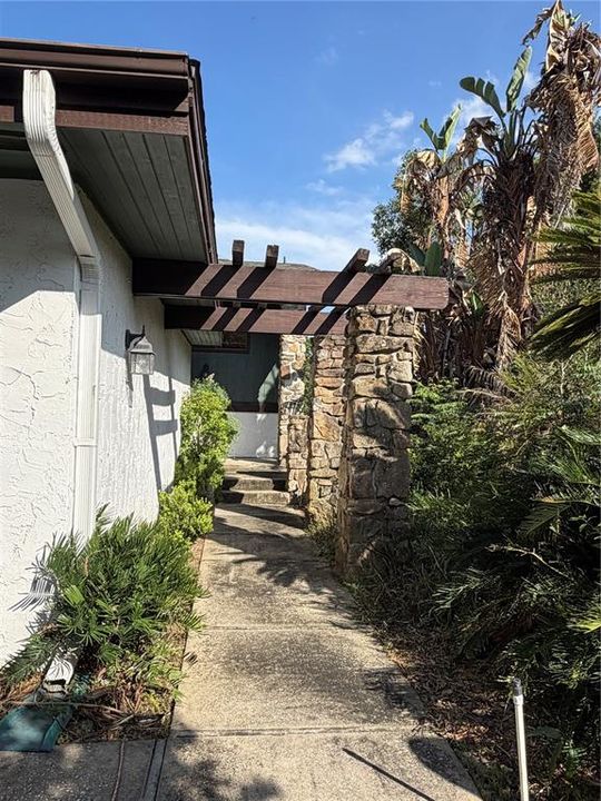 En Venta: $249,000 (2 camas, 2 baños, 1956 Pies cuadrados)