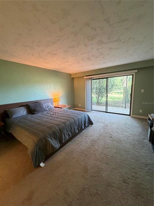 En Venta: $249,000 (2 camas, 2 baños, 1956 Pies cuadrados)