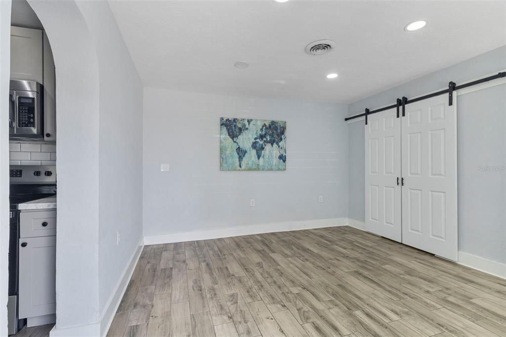Activo con contrato: $269,000 (3 camas, 2 baños, 1480 Pies cuadrados)