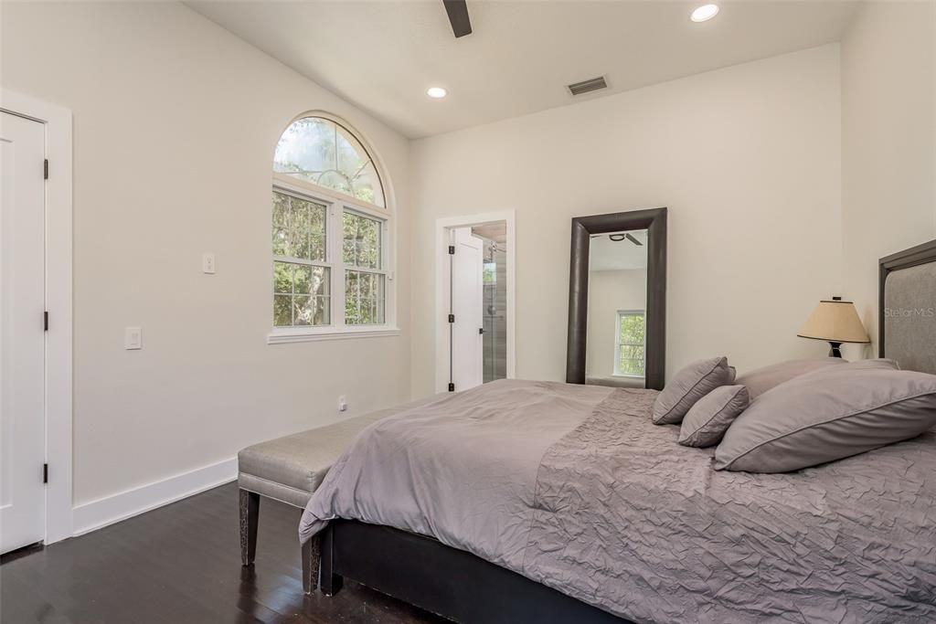 For Sale: $1,499,900 (5 beds, 6 baths, 5328 Square Feet)