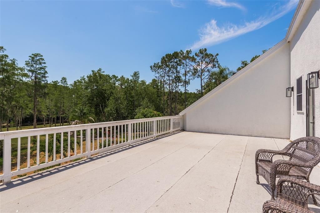 For Sale: $1,499,900 (5 beds, 6 baths, 5328 Square Feet)
