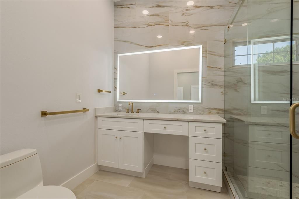For Sale: $1,499,900 (5 beds, 6 baths, 5328 Square Feet)