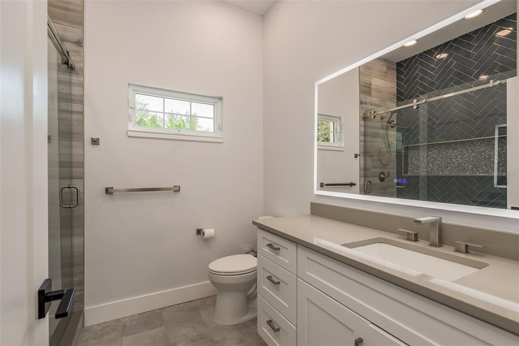 For Sale: $1,499,900 (5 beds, 6 baths, 5328 Square Feet)