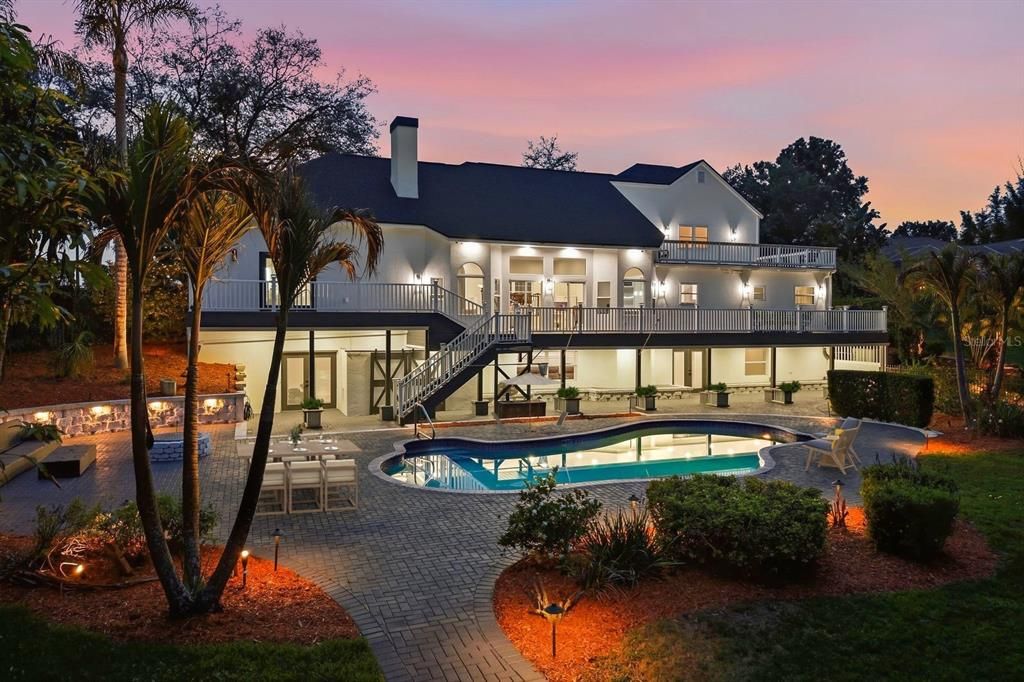 For Sale: $1,499,900 (5 beds, 6 baths, 5328 Square Feet)