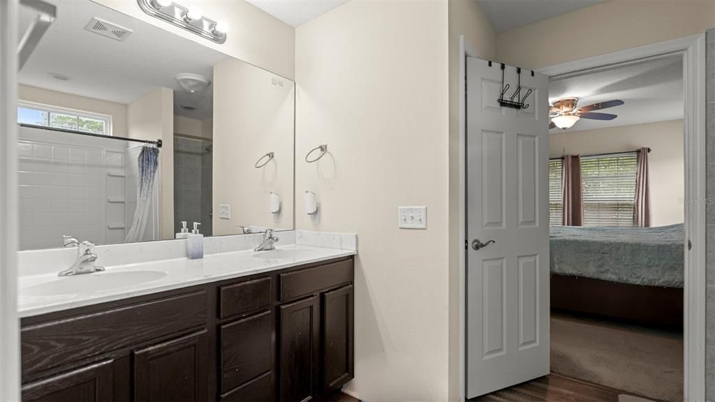For Sale: $339,999 (4 beds, 2 baths, 2198 Square Feet)