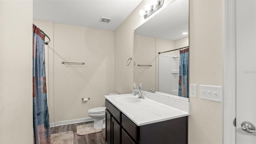 For Sale: $339,999 (4 beds, 2 baths, 2198 Square Feet)