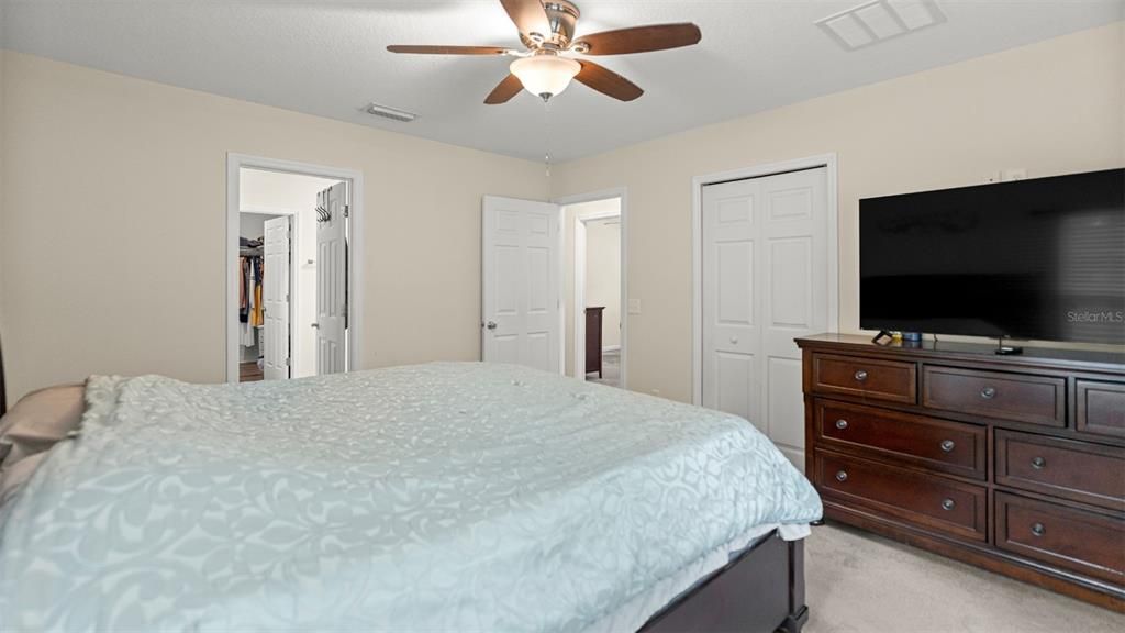 For Sale: $339,999 (4 beds, 2 baths, 2198 Square Feet)