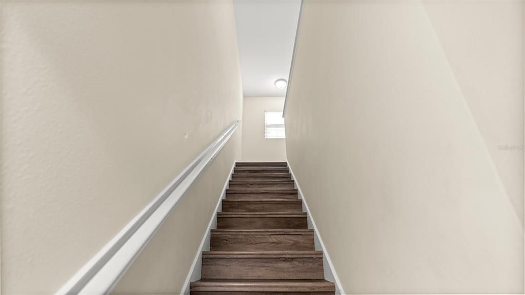 For Sale: $339,999 (4 beds, 2 baths, 2198 Square Feet)