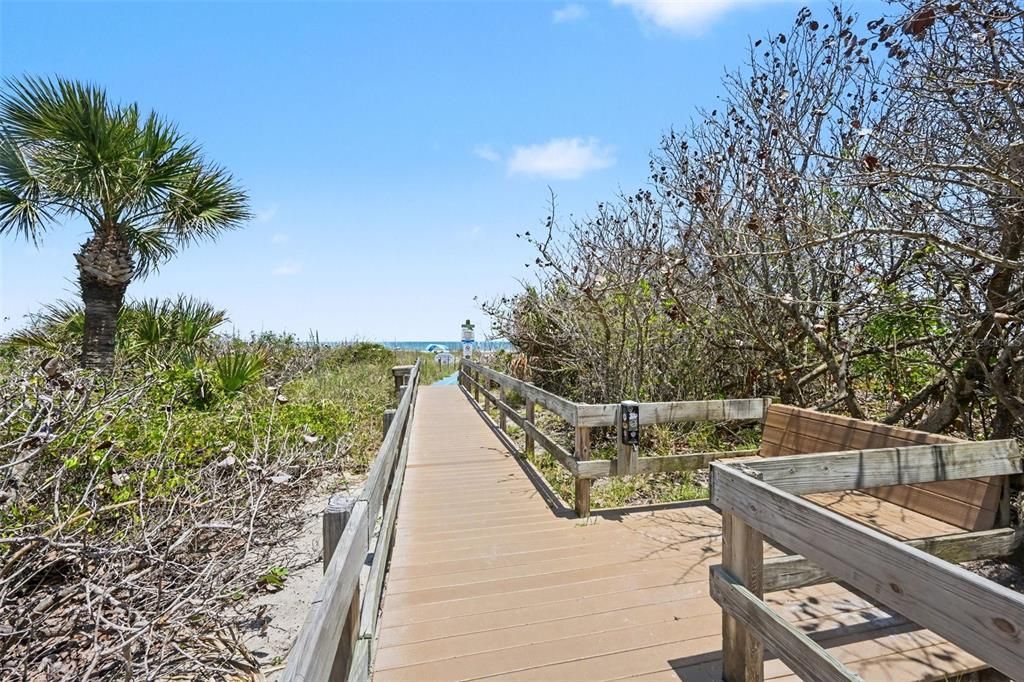For Sale: $650,000 (2 beds, 2 baths, 1145 Square Feet)