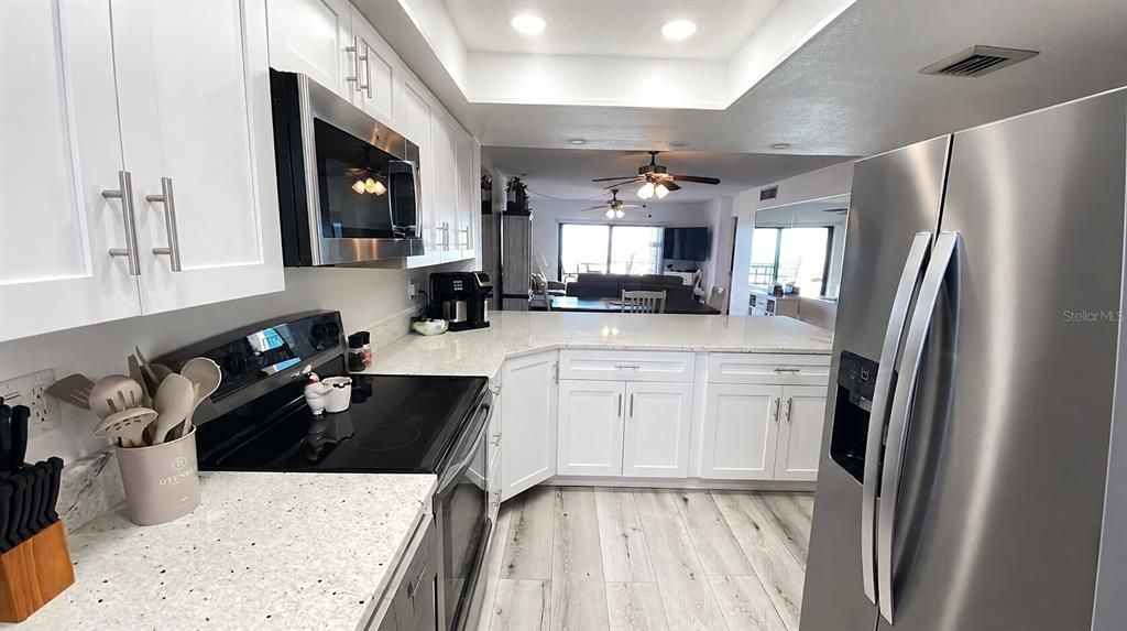 For Sale: $650,000 (2 beds, 2 baths, 1145 Square Feet)