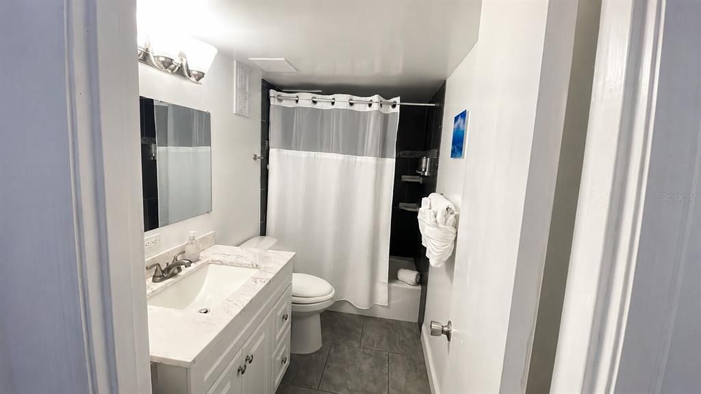 For Sale: $650,000 (2 beds, 2 baths, 1145 Square Feet)