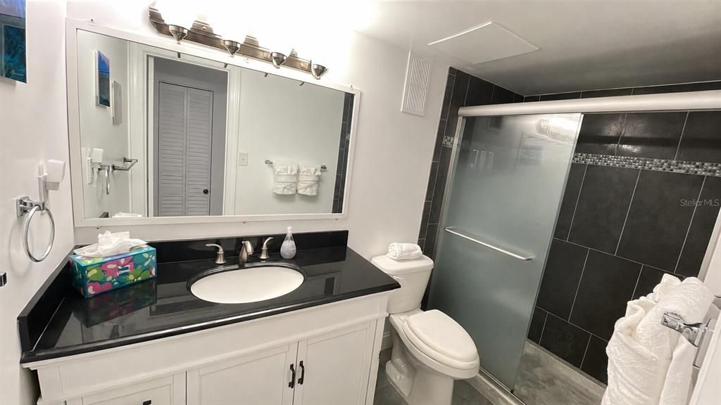 For Sale: $650,000 (2 beds, 2 baths, 1145 Square Feet)