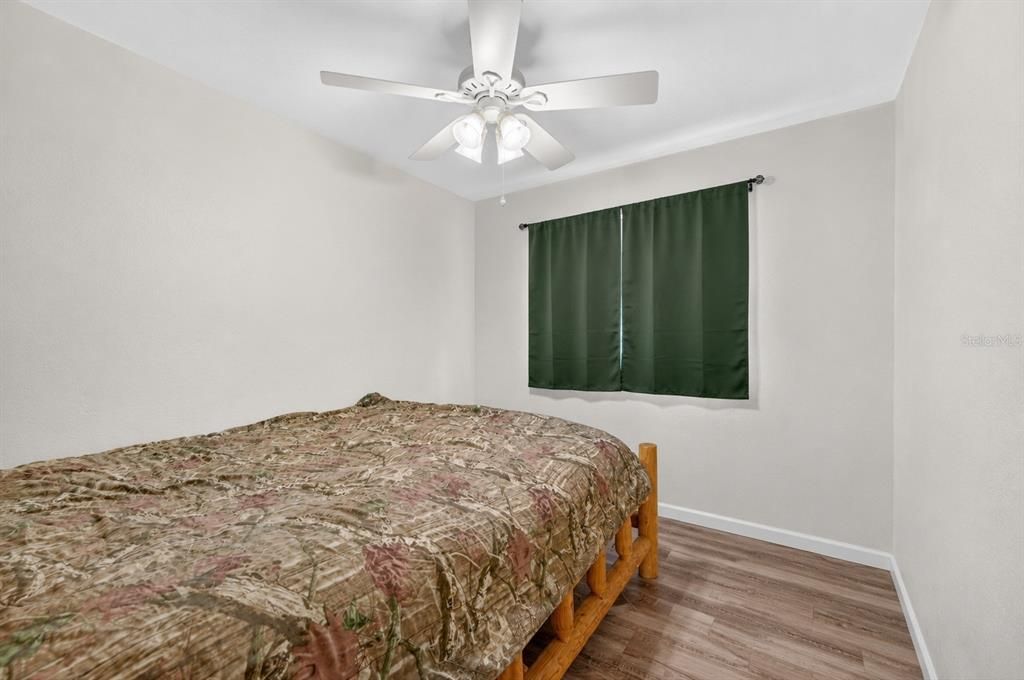 For Sale: $219,000 (3 beds, 1 baths, 924 Square Feet)