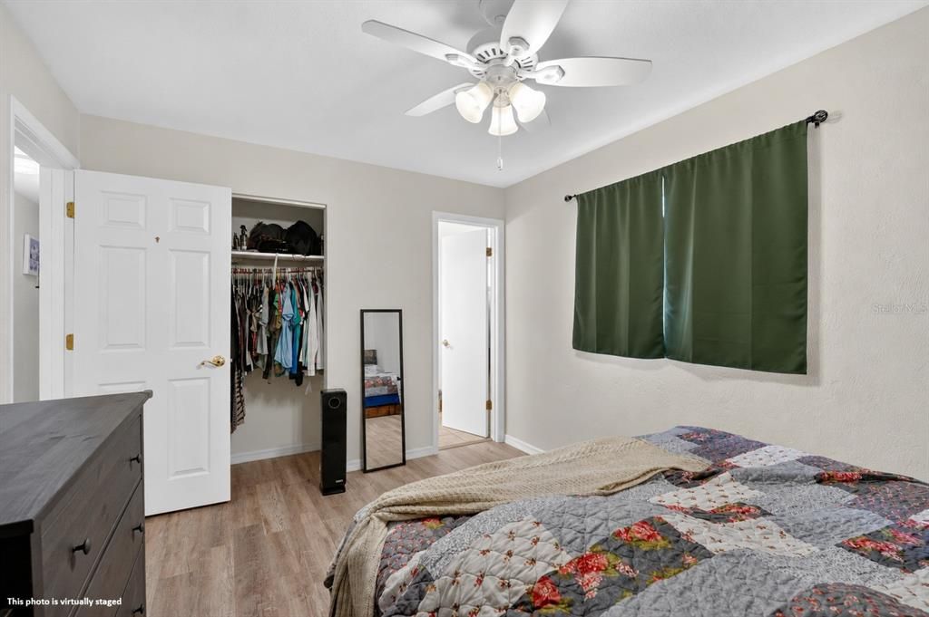 For Sale: $219,000 (3 beds, 1 baths, 924 Square Feet)