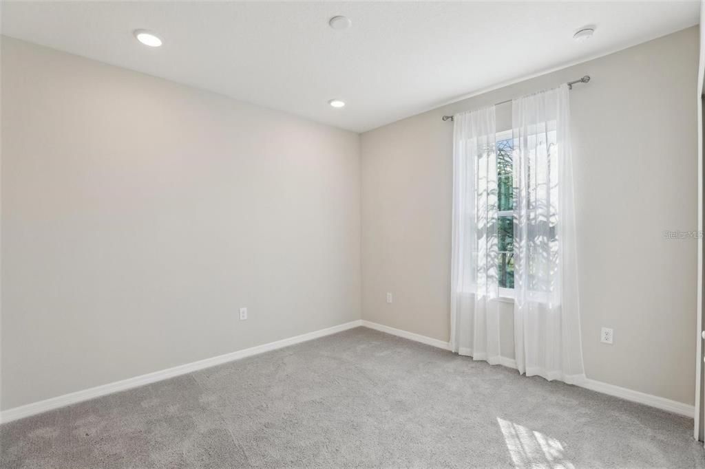 En Venta: $389,900 (4 camas, 2 baños, 2018 Pies cuadrados)