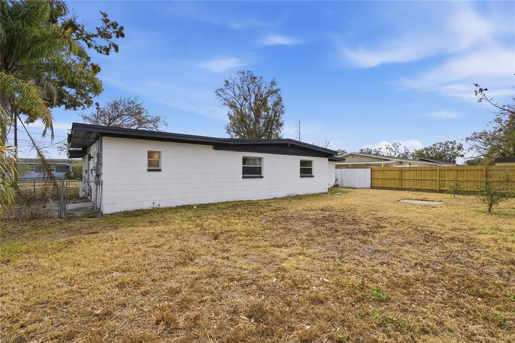 For Sale: $329,000 (3 beds, 2 baths, 1344 Square Feet)