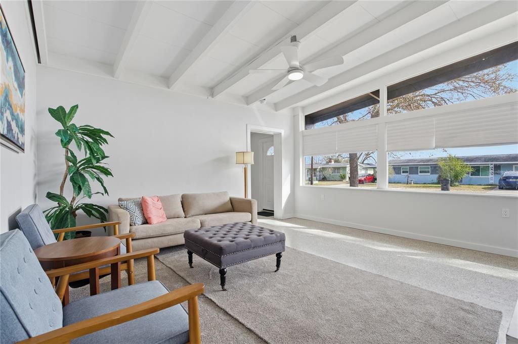 For Sale: $329,000 (3 beds, 2 baths, 1344 Square Feet)