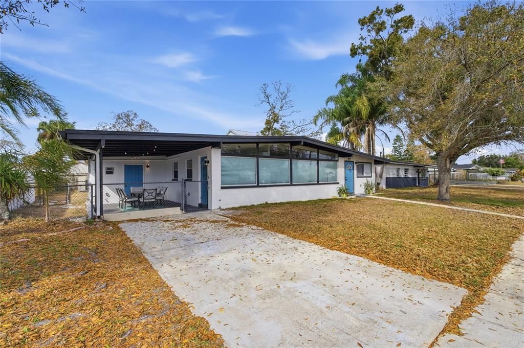 For Sale: $329,000 (3 beds, 2 baths, 1344 Square Feet)