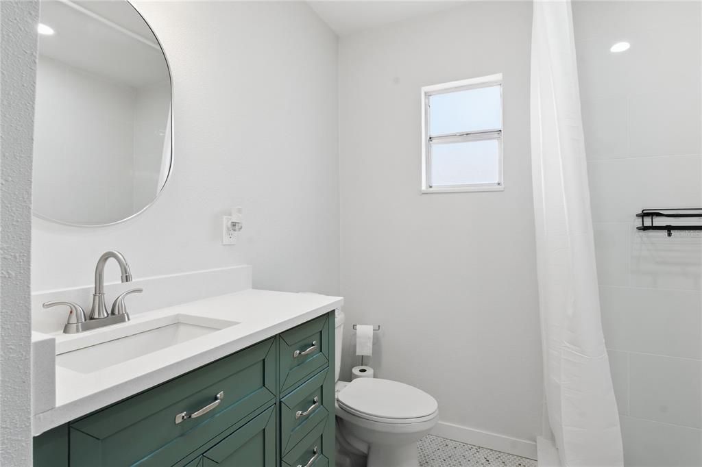 For Sale: $329,000 (3 beds, 2 baths, 1344 Square Feet)